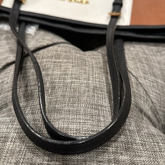 Michael Kors Bag Large Vintage Jet Set Traveler’s Tote Bag EUC - Picture 17 of 17